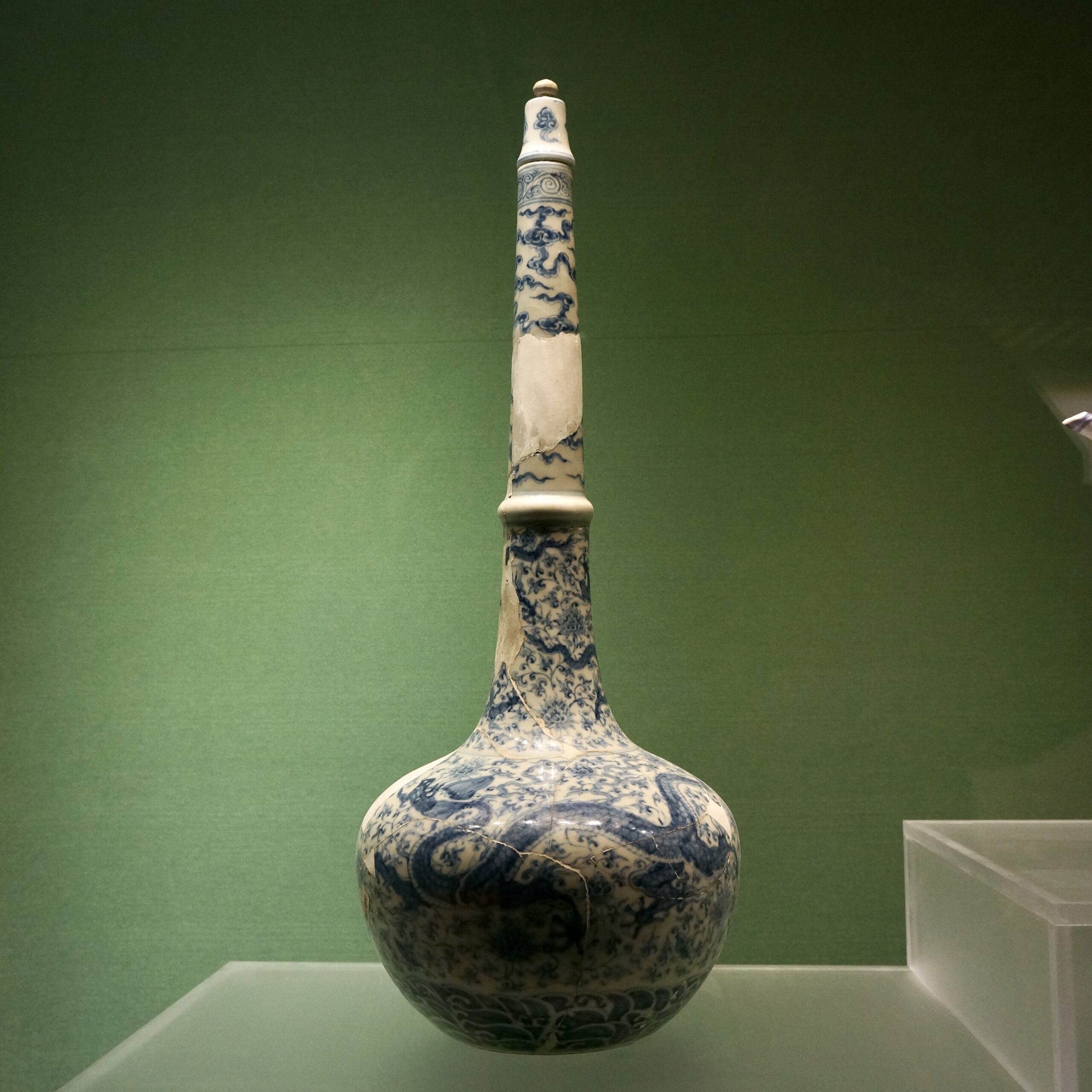 げげげ　中国　青花　龍花文　長頸瓶　高さ約37cm　C　7177A げげげ様専用 中国 青花 龍花文 長頸瓶 高さ約37cm C 7177A - メルカリ